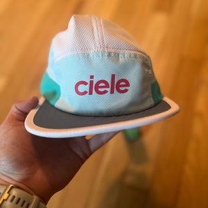 Brand new ciele running hat